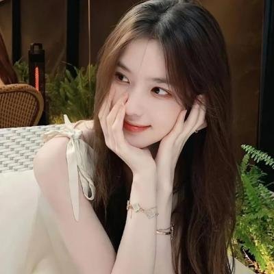 凤归巢踏尽千里花红